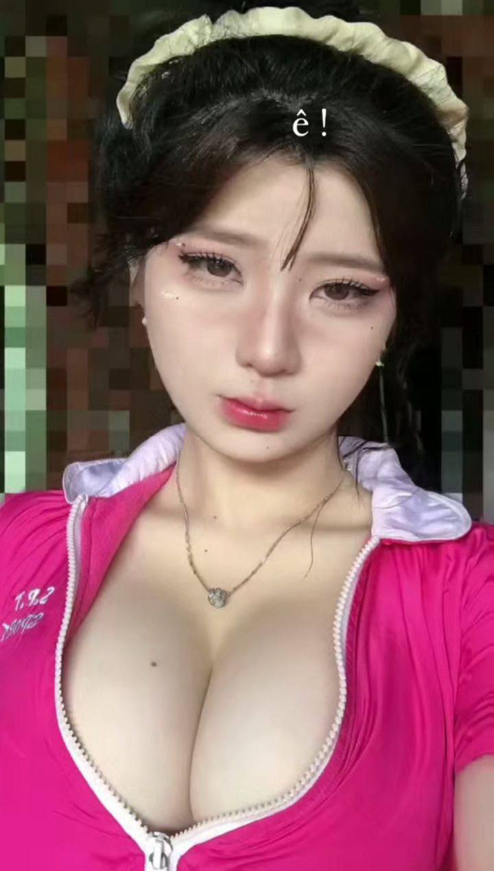 Ngực to, sex cạo lông